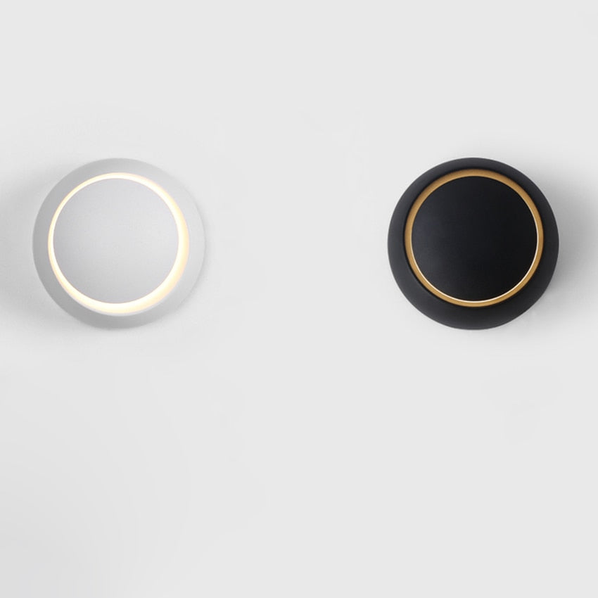 Applique murale LED économie d'énergie, lumière blanc chaud/froid, design moderne 360° pour tout intérieur.