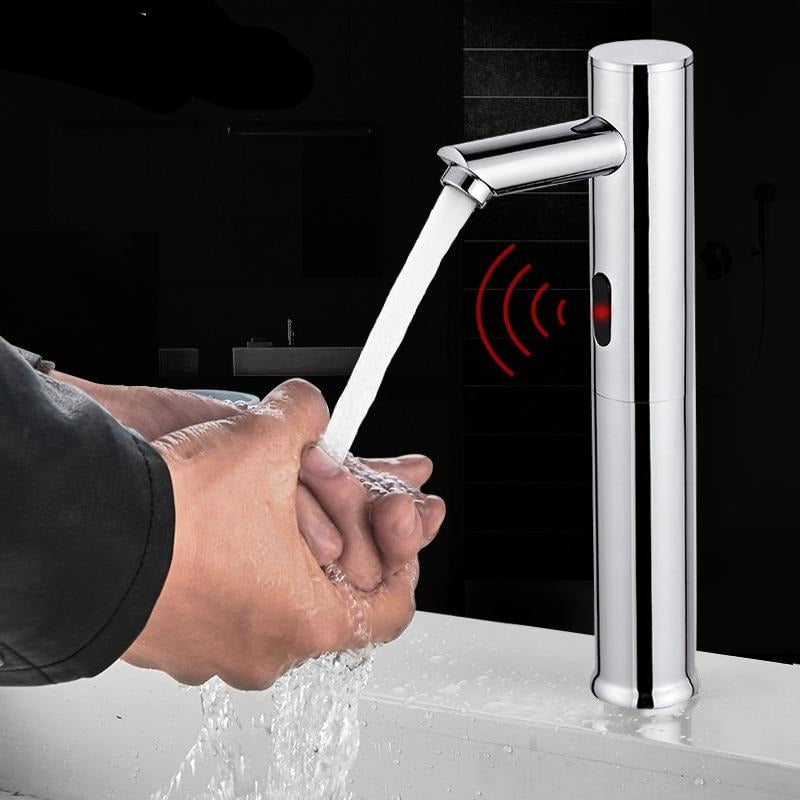 Robinet capteur pour cuisine, système sans contact pour hygiène accrue et gestion de l'eau.