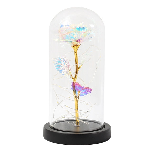 Sublime rose éternelle rouge LED dans un dôme en verre, pour une ambiance romantique.