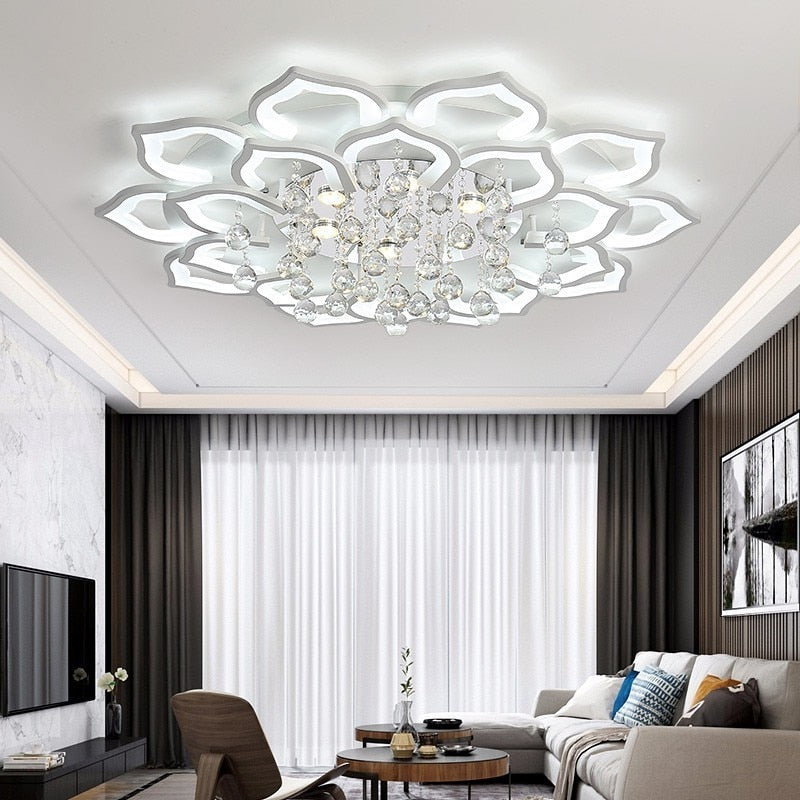 Luxe plafonnier cristal Lotus pour salon/chambre. Éclairage dimmable design moderne créant une ambiance unique.