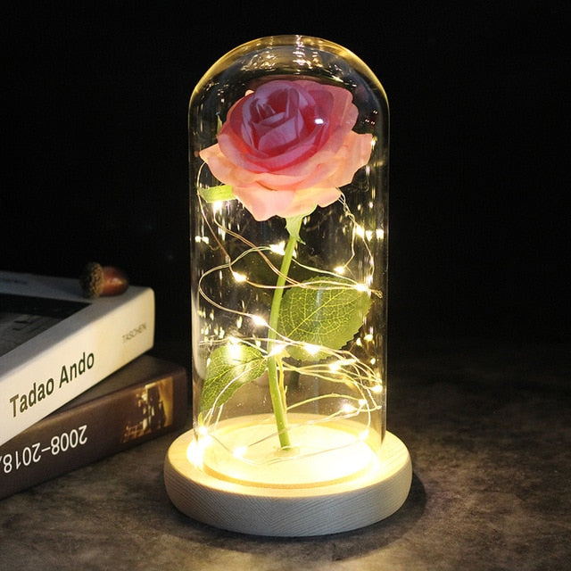 Rose éternelle LED LuxeBloom, un cadeau de fleurs unique et durable.
