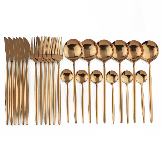 Cadeau idéal pour une nouvelle maison : ensemble de couverts 24 pièces en acier inoxydable, moderne et élégant.