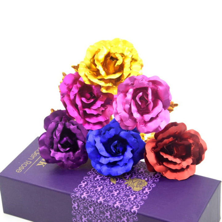 Décoration luxe: rose éternelle dorée 24k avec support, pour une touche d'élégance intemporelle.