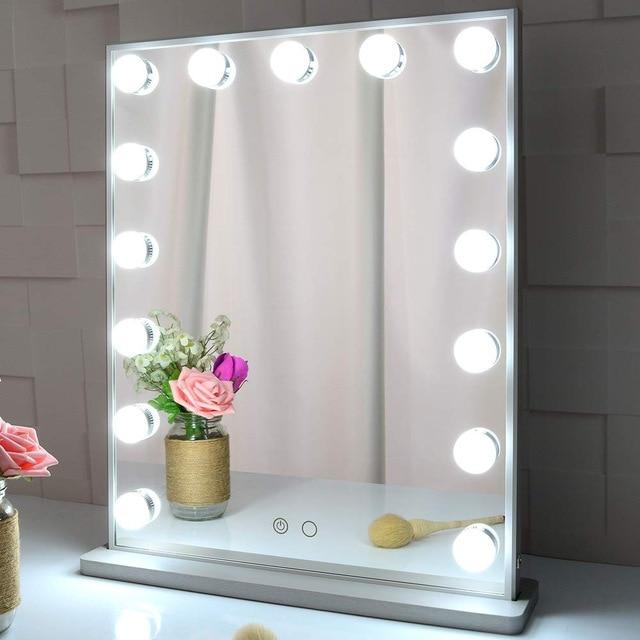 Éclairage LED de miroir de salle de bain, dimmable USB. Optimise la lumière pour maquillage et soin visage.