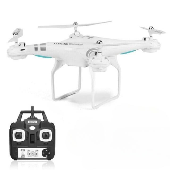 Drone SkyPilot étanche et robuste, idéal pour l'aventure en extérieur et la capture de vues aériennes.