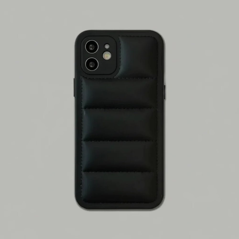 Coque iPhone rembourrée puffer, accessoire téléphone chic et antidérapant.