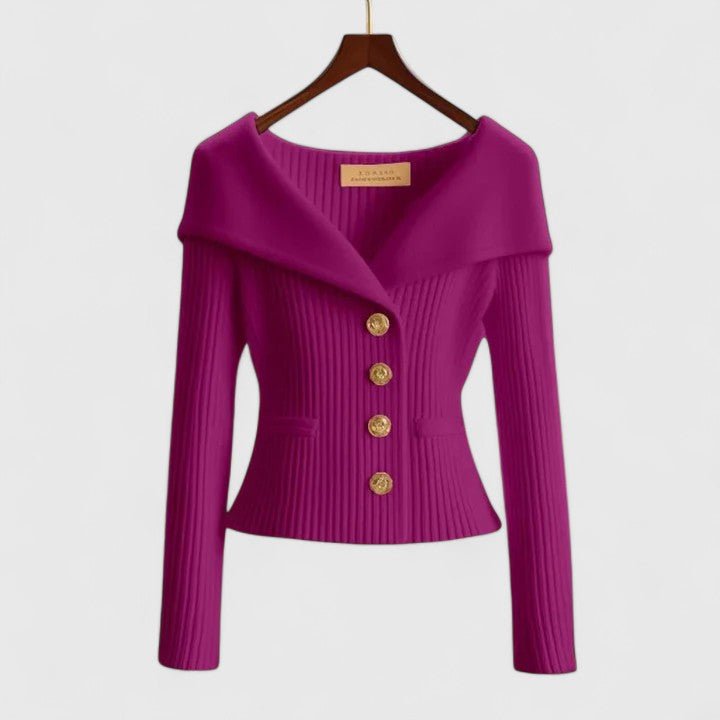 Mode féminine : pull élégant épaules dénudées, haut chic et polyvalent, parfait pour toutes occasions.