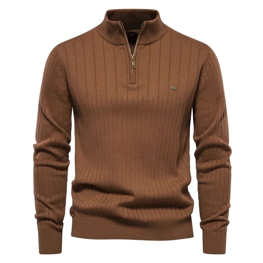 Mode masculine automne hiver: pull zippé homme en maille confortable, style décontracté et moderne.