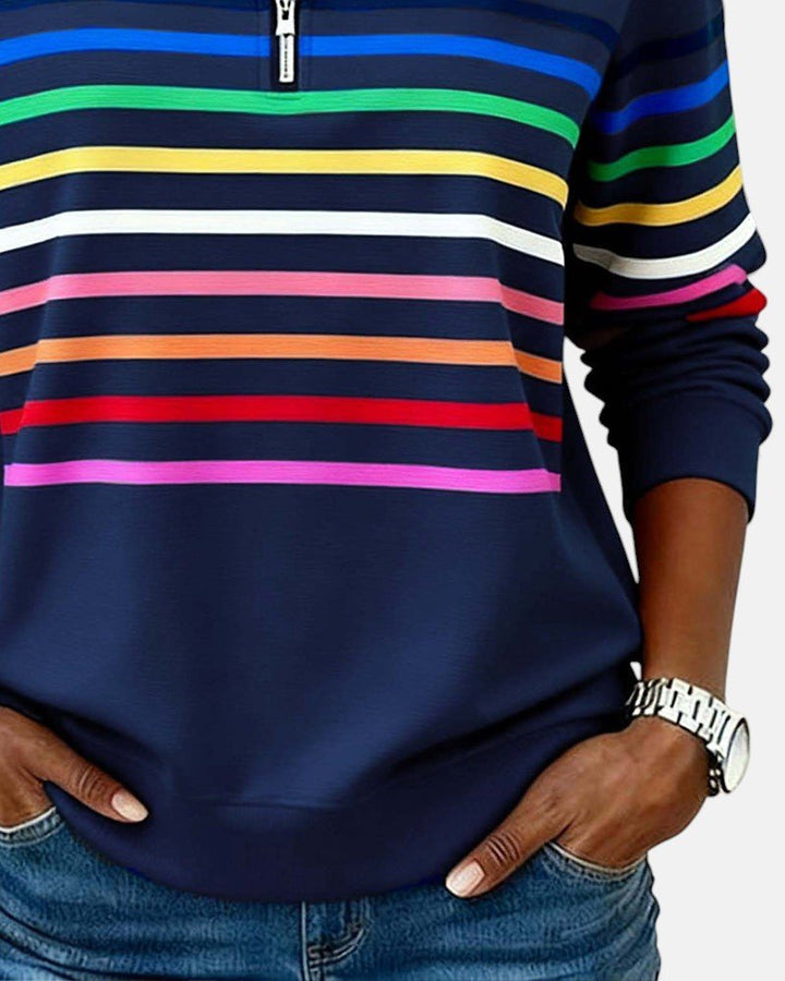 Pull casual rayé pour femme, vêtement mode féminine, confortable et élégant.