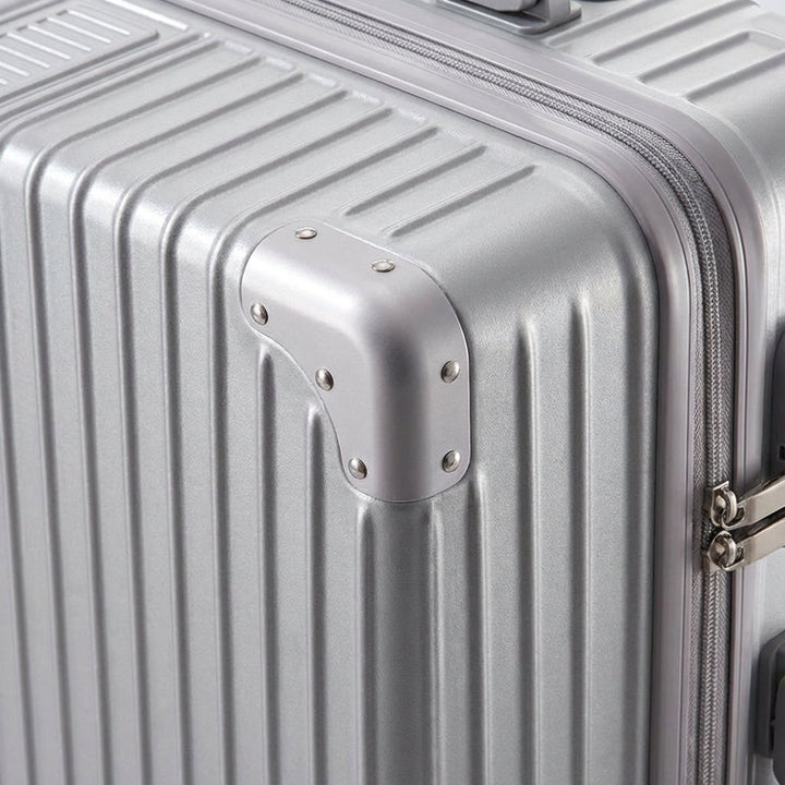 Valise élégante durable style rétro, avec roulettes, parfaite pour voyage et organisation facile.