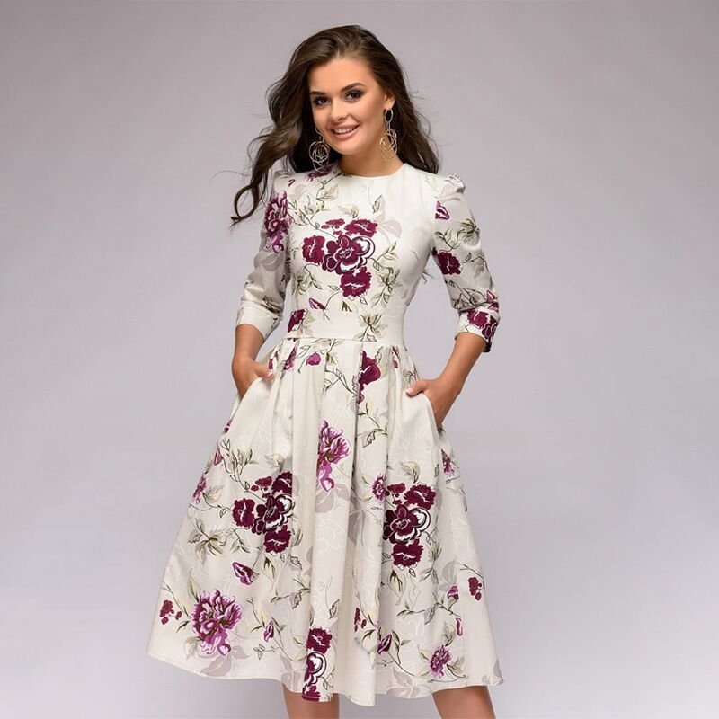 Robe de soirée élégante femme, coupe flatteuse, parfaite pour cérémonie, gala ou mariage. Tenue chic et habillée.