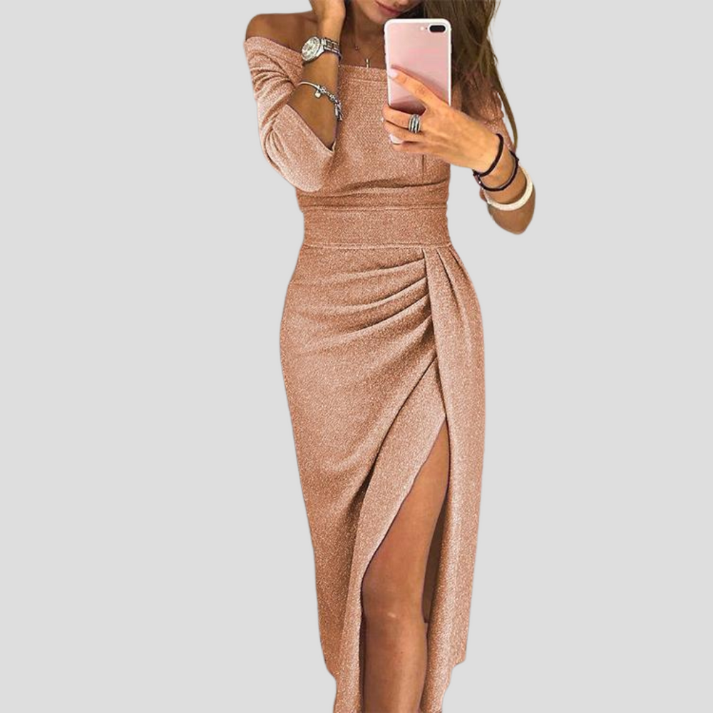 Robe élégante femme ceinturée, tissu fluide confortable. Parfaite pour une mode féminine chic au quotidien.