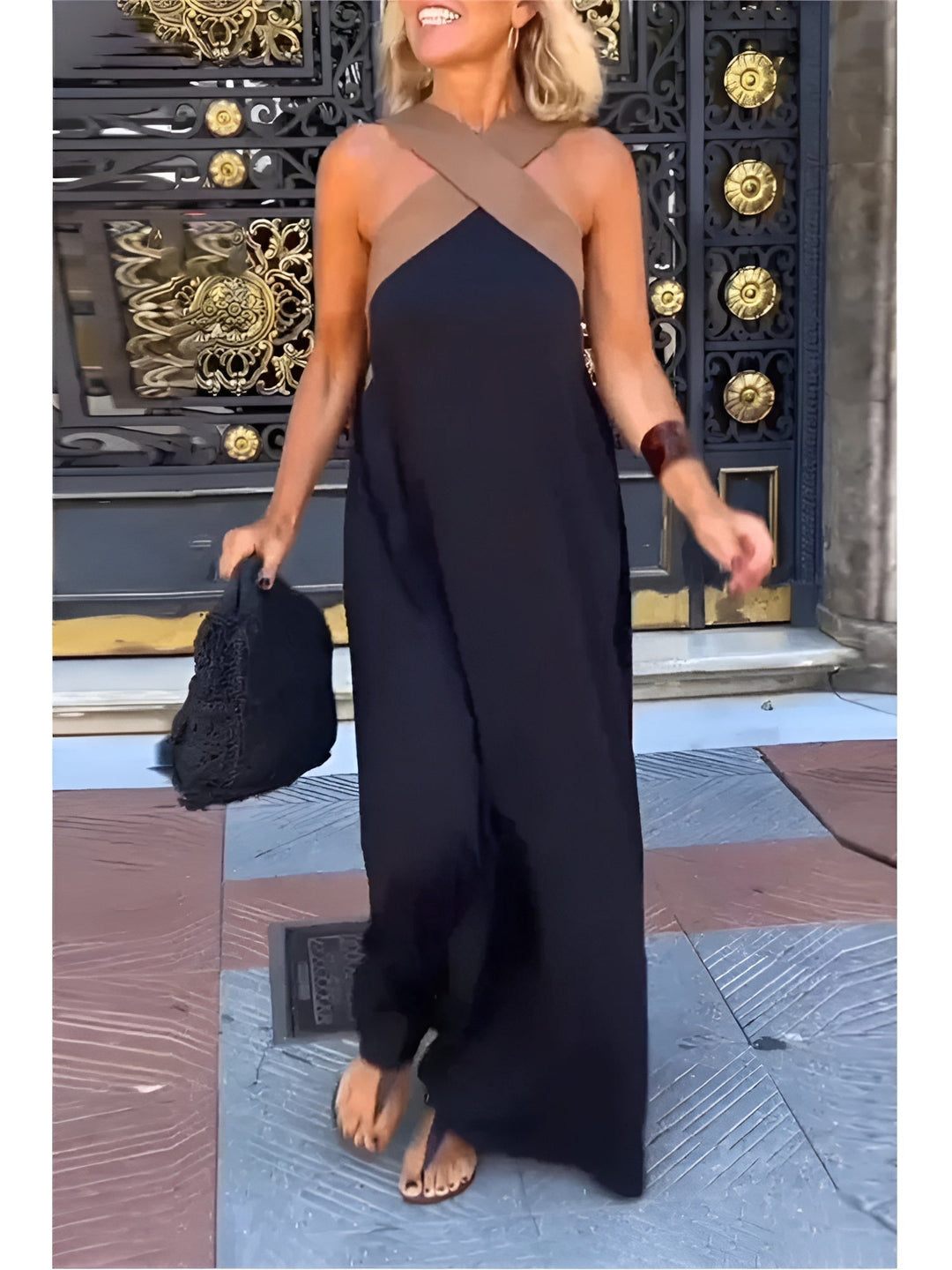 Robe longue fluide pour femme, coupe midi, élégance décontractée, idéale été, col en V, bretelles croisées.
