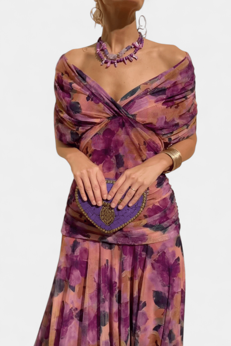 Robe longue femme à motif floral, fluide et élégante, look chic assuré.