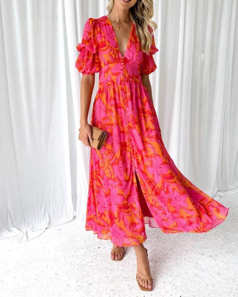 Robe midi fleurie élégante pour femme, parfaite pour l'été et le printemps, avec motif floral rose et encolure en V.