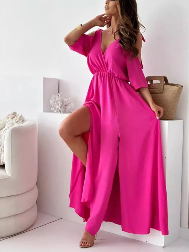 Robe longue polyvalente pour femme, style épaules dénudées. Adaptée pour soirée ou look décontracté chic.