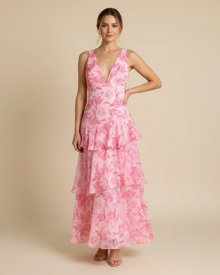 Robe d'été longue fleurie pour femme, sans manches, avec volants. Style chic et décontracté, très féminin.