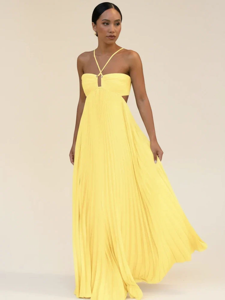 Robe de soirée plissée femme, coupe longue et chic, dos nu séduisant, parfaite pour mariage ou gala.