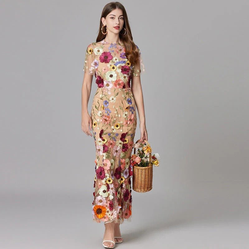 Maxi robe florale femme, parfaite pour printemps/été, événements spéciaux.