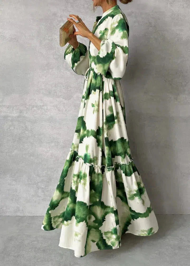 Élégante robe longue tie-dye verte pour femme, à manches longues, fluide et confortable avec ceinture.