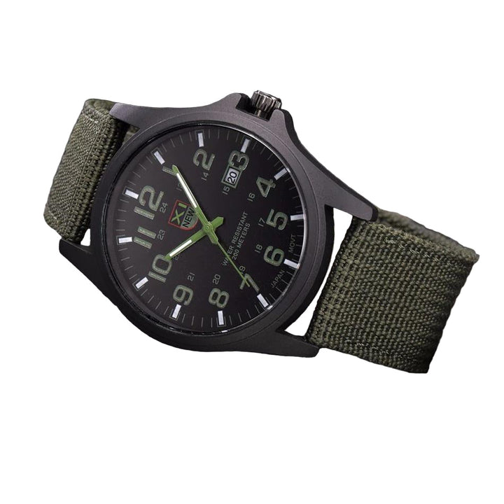 Montre militaire robuste pour hommes, numérique, chronomètre, éclairage LED. Idéale pour sport et aventure.