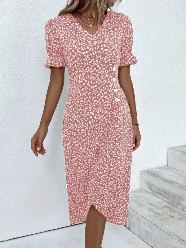 Robe midi femme style chic et élégant, vêtement d'été idéal pour la mode féminine et les sorties.
