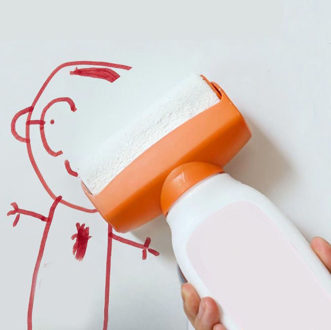 Rouleau peinture murale blanc pour réparation rapide des murs: cache taches, rayures. Bricolage maison facile.