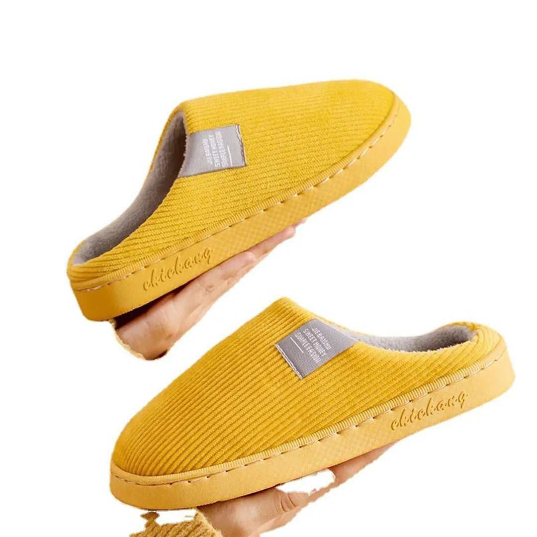 Pantoufles de maison pour femmes, chaudes, confortables et antidérapantes, style hiver mode.
