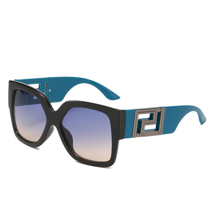 Lunettes de soleil oversize carrées avec protection UV. Design unisexe élégant, parfaites pour la plage et la ville en été.