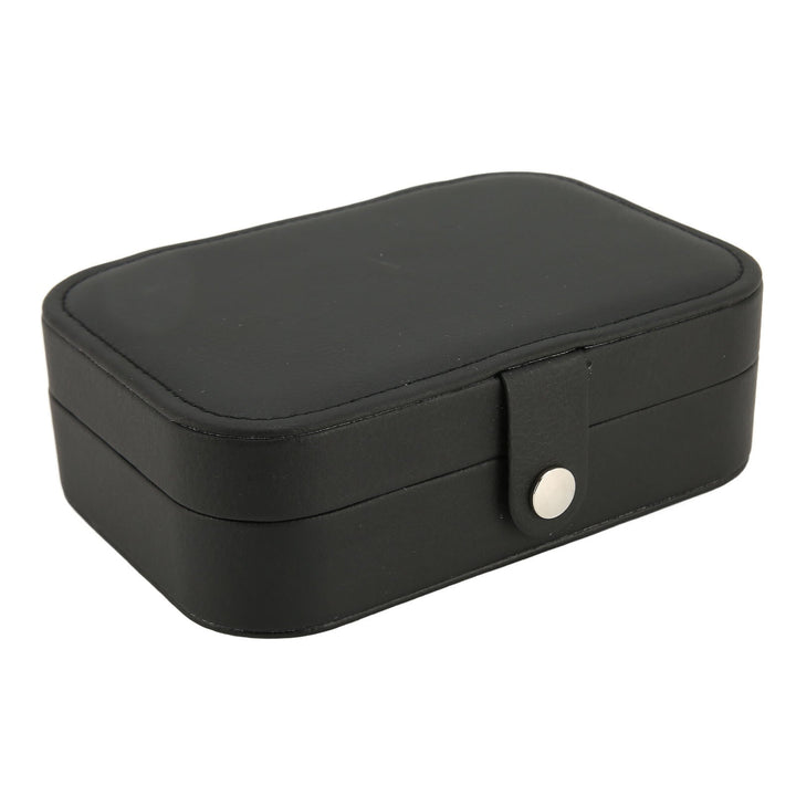 Élégante boîte à bijoux en cuir avec double étage, parfaite pour organiser colliers, bagues et boucles.