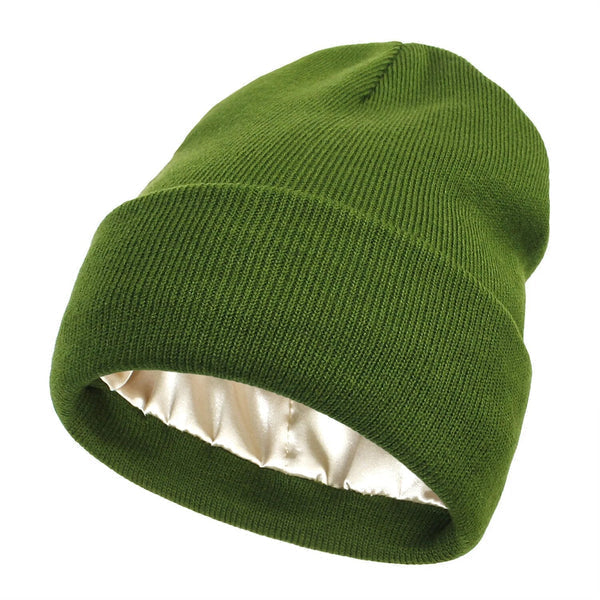 Bonnet femme en laine mérinos et soie, un must-have chaud et anti-frisottis pour l'hiver.