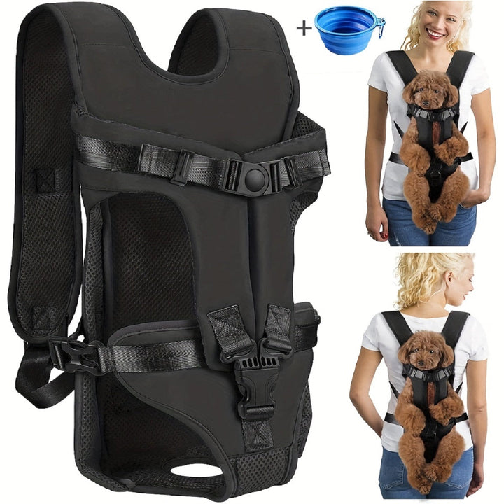 Maître et chien connectés avec un sac ventral. Porte-chien offrant vue dégagée et confort pour l'animal.