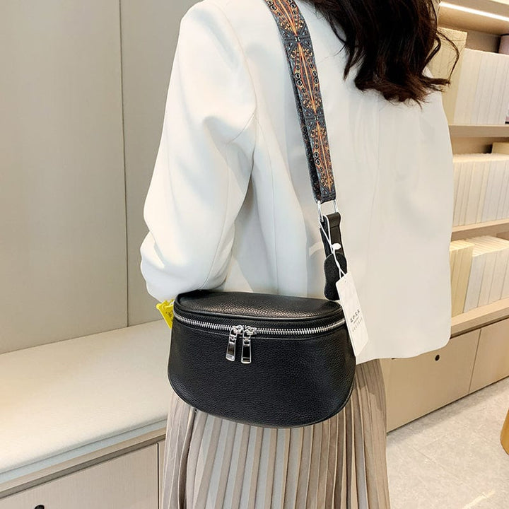 Sac banane ajustable Viviana pour femme, en cuir vegan lisse, un must-have mode chic.