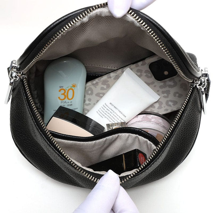 Sac banane Viviana en cuir vegan, avec compartiments pratiques, accessoire mode femme tendance.