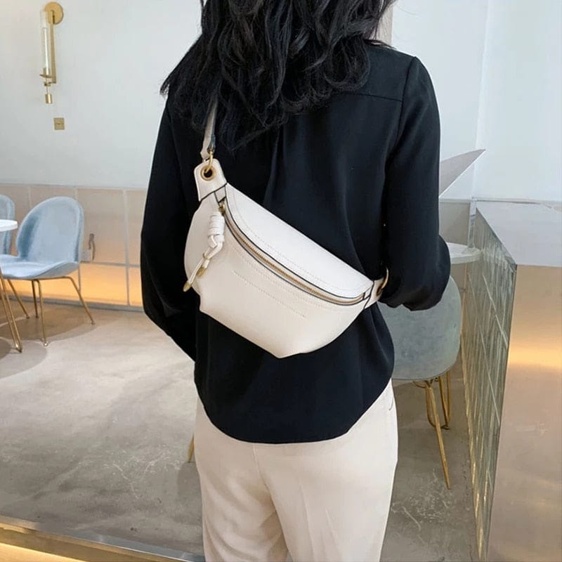 Sac banane femme élégant en cuir, parfait pour un usage quotidien avec style.