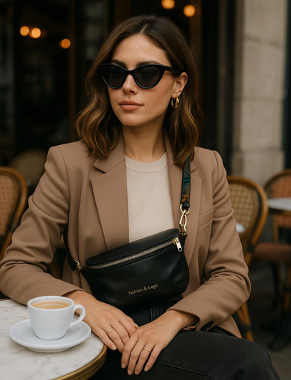 Sac banane femme pratique en cuir PU, idéal pour transporter vos essentiels avec style et confort.