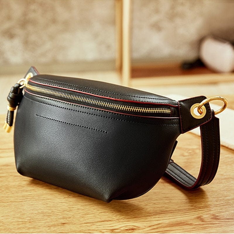 Sac banane en cuir pour femme, style moderne et pratique, idéal pour les sorties quotidiennes.
