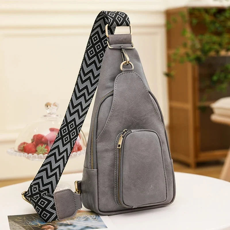 Sac banane femme en cuir PU, alliant style urbain, élégance et praticité. Un must-have mode.