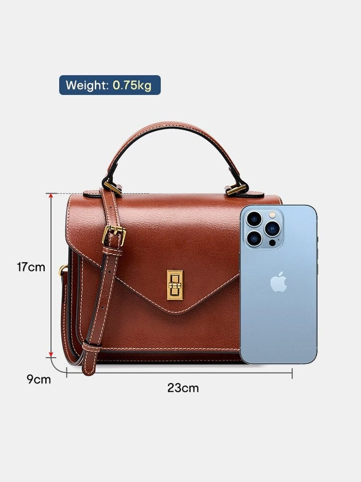 Sac bandoulière femme chic en cuir Adele, idéal pour un look élégant au quotidien.