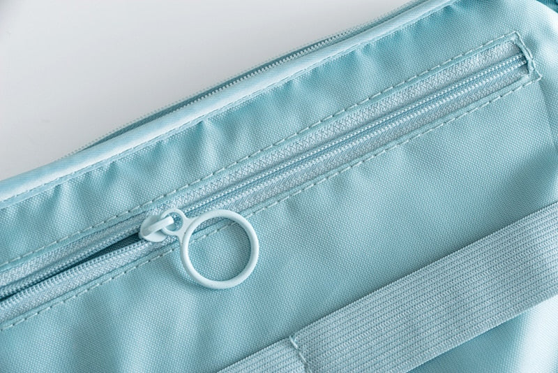 Protection étanche compacte pour gadgets. Sac organisateur unisexe pour chargeurs et câbles électroniques.