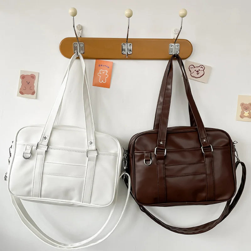 Sac femme blanc minimaliste compact pour lycée, style japonais K-fashion, cuir vegan.
