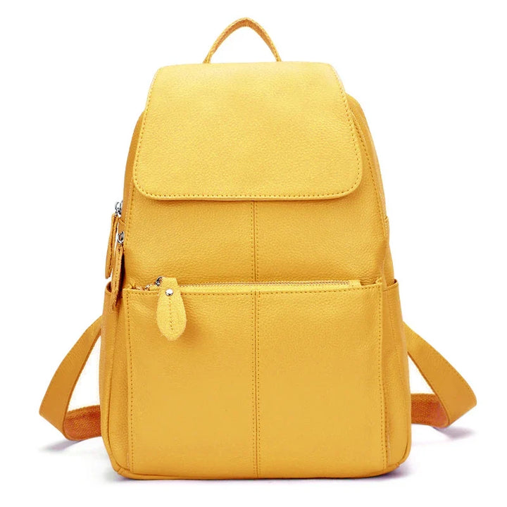Sac à dos femme en cuir souple, idéal comme sac de ville élégant et accessoire mode tendance.