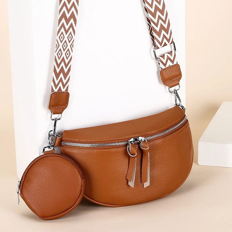 Sac banane femme en cuir noir, pratique et chic, idéal pour emporter vos essentiels avec style.
