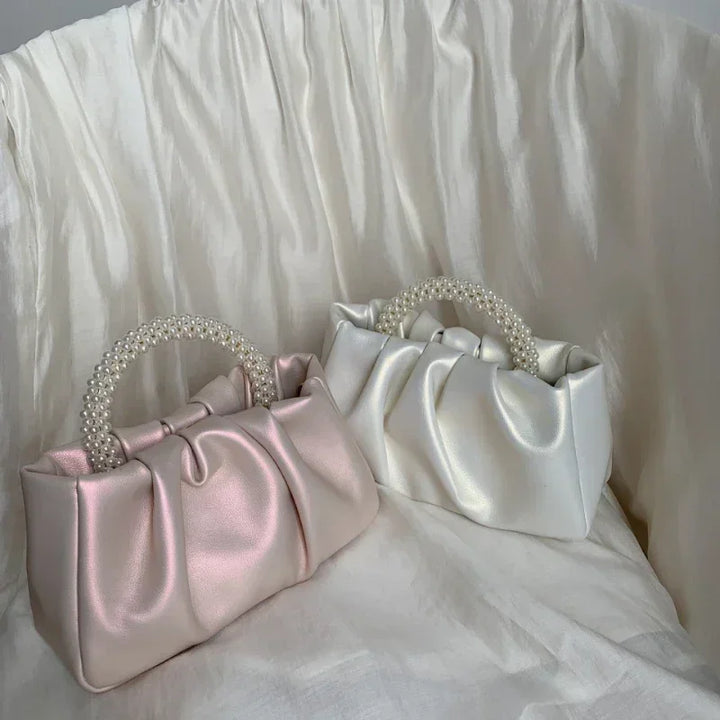Petit sac de soirée scintillant pour femme, idéal mariage ou cérémonie élégante.