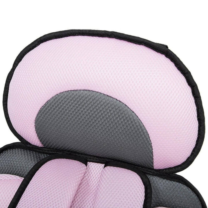 Siège auto offrant tranquillité d'esprit aux parents grâce à sa sécurité et son confort pour enfant.