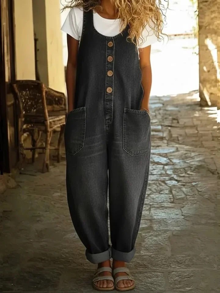 Salopette femme ultra-confortable, coupe ample, parfaite pour un look décontracté chic au quotidien. Printemps-été.