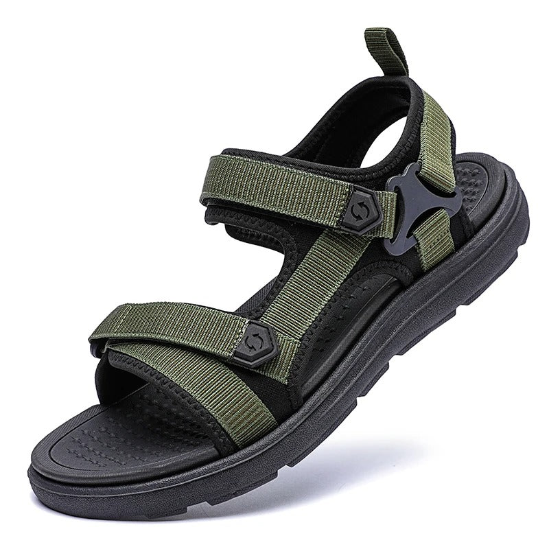 Sandales pour femmes avec straps réglables et design ergonomique, garantissant un ajustement parfait et confort.