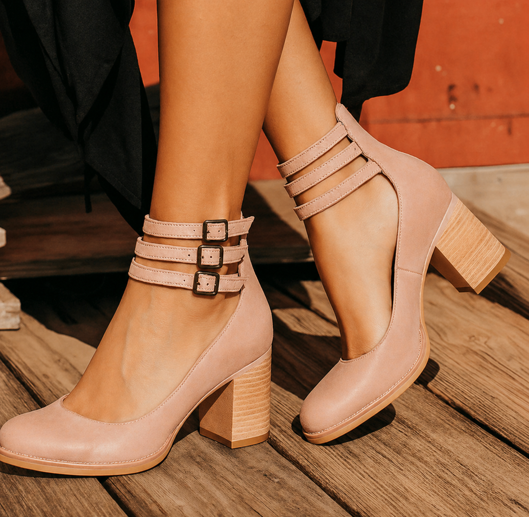 Sandales femme confortables et polyvalentes, vue de dessus, parfaites pour l'été et la marche quotidienne.