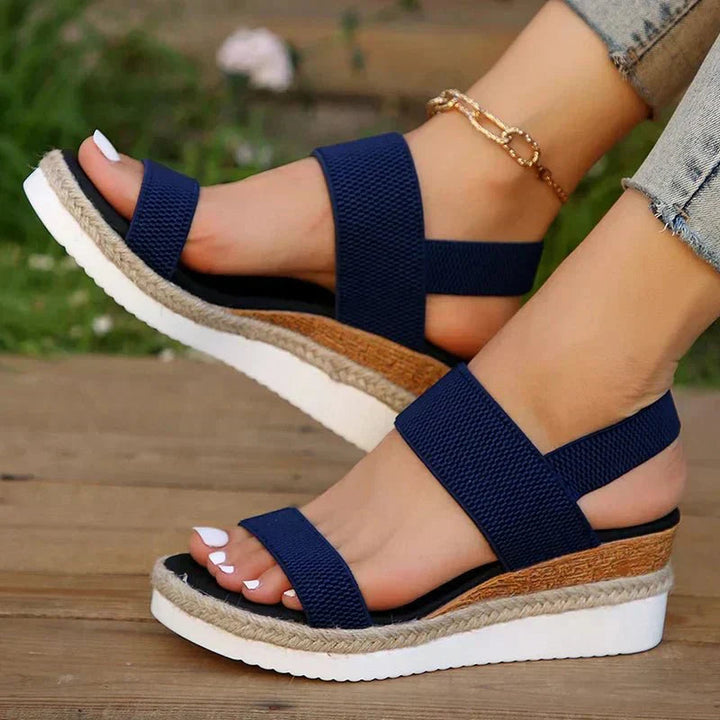 Sandales estivales femme décontractées, bout ouvert, style élégant, confort orthopédique pour l'été et vos pieds.