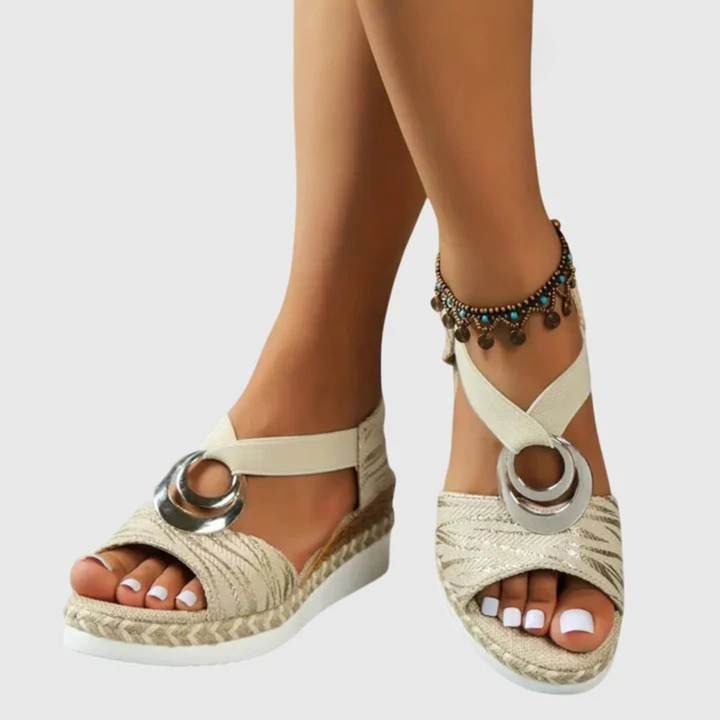 Sandales femme à plateforme, bout ouvert, orthopédiques et réglables pour un confort estival durable.